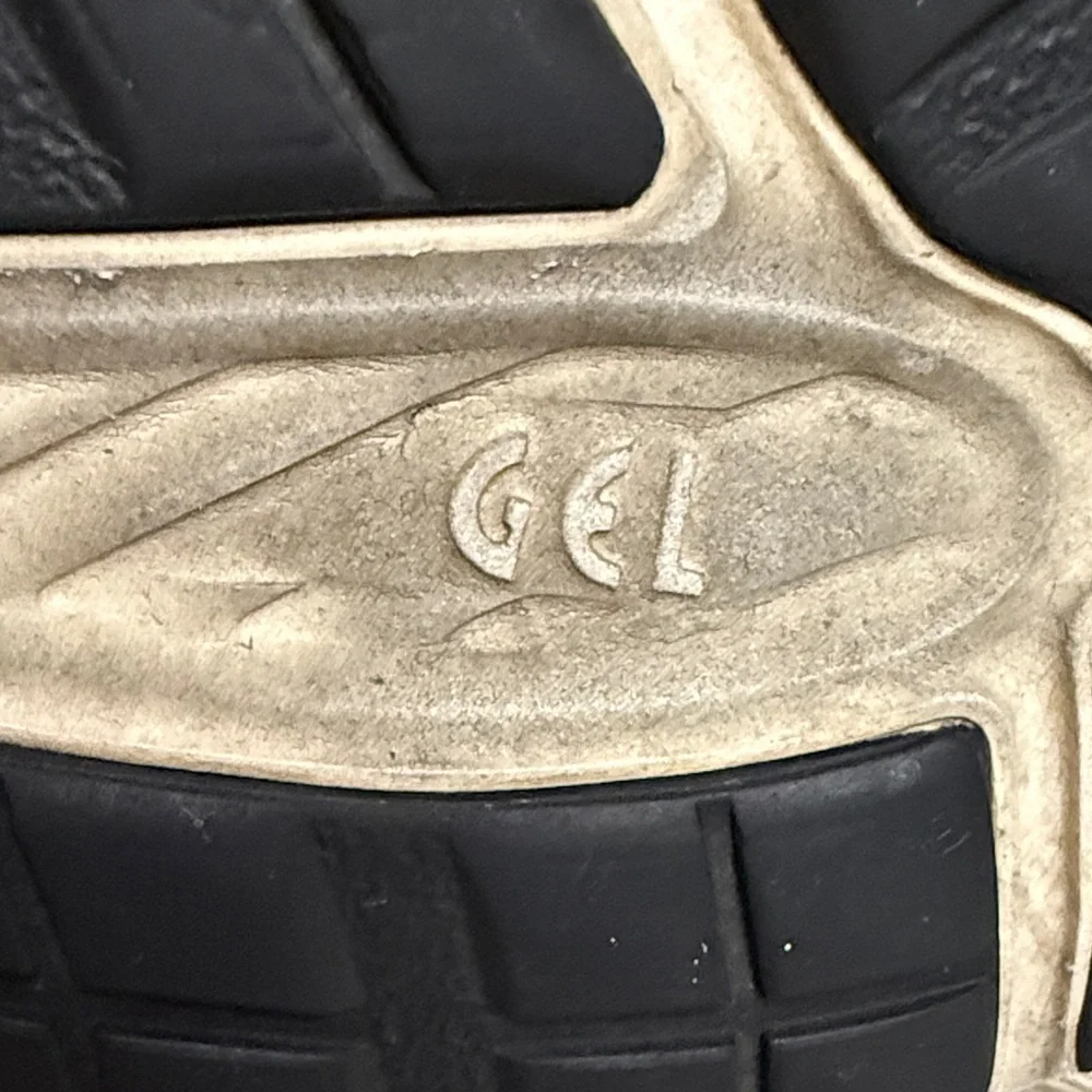 ASICS Gel-Content 8 Running Shoes in Black and White